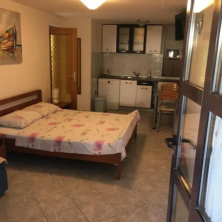 Appartamento Biserka *